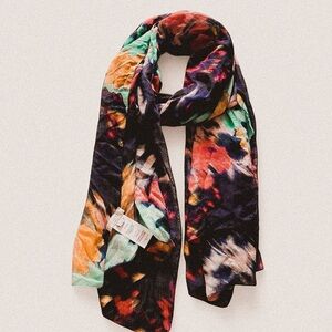 Hobbs London one size 100% modal soft multi color tie dye abstract scarf